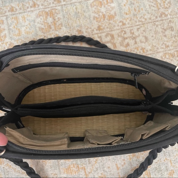 Baskets of Cambodia, vintage zip up “bucket” purse - Picture 5 of 8